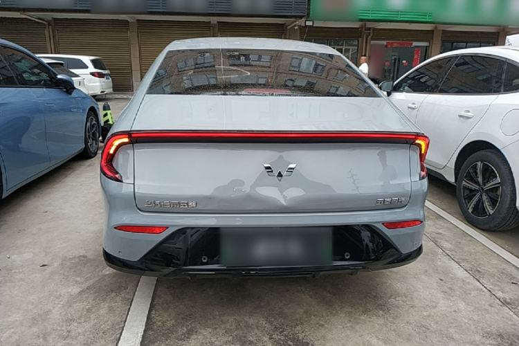 Used Wuling Xingguang 2024 Co-Creation Edition 510 Advanced Model Rear