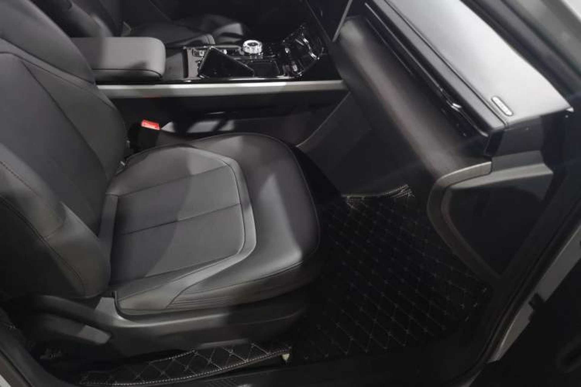 Used Wuling Xingguang 2024 Co-Creation Edition 510 Advanced Model Right Front Seat