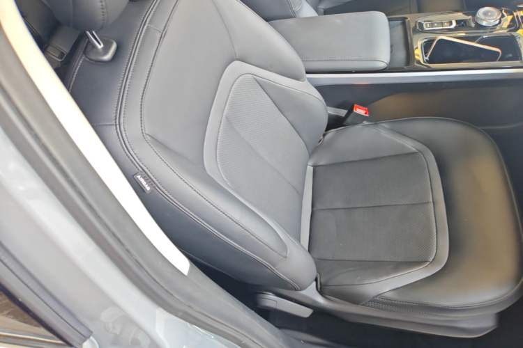 Used Wuling Xingguang 2024 Co-Creation Edition 510 Advanced Model Right Front Seat