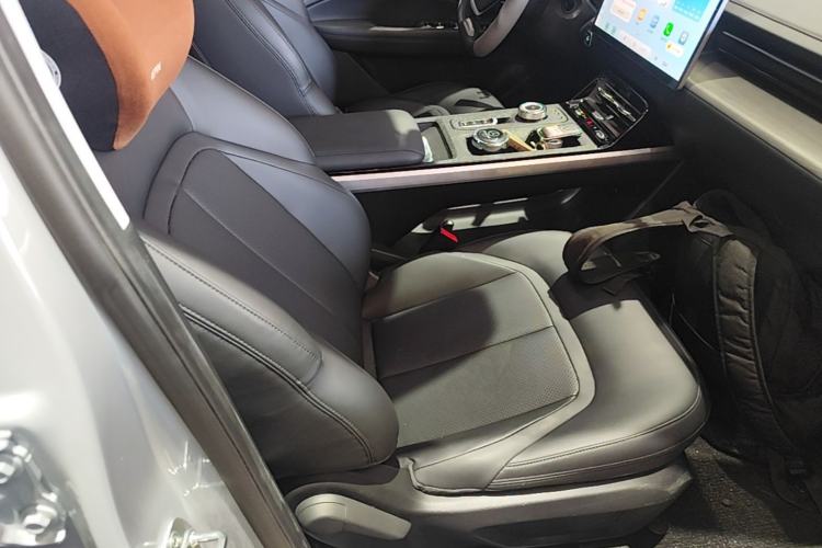 Used Wuling Xingguang 2024 Co-Creation Edition 510 Advanced Model Right Front Seat