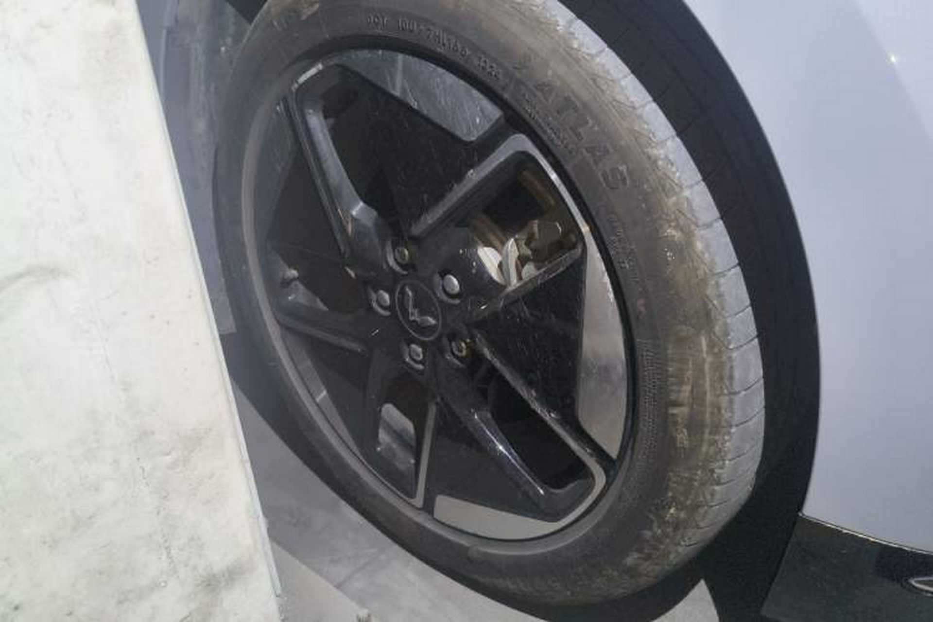 Used Wuling Xingguang 2024 Co-Creation Edition 510 Advanced Model Right Front Wheel Hub