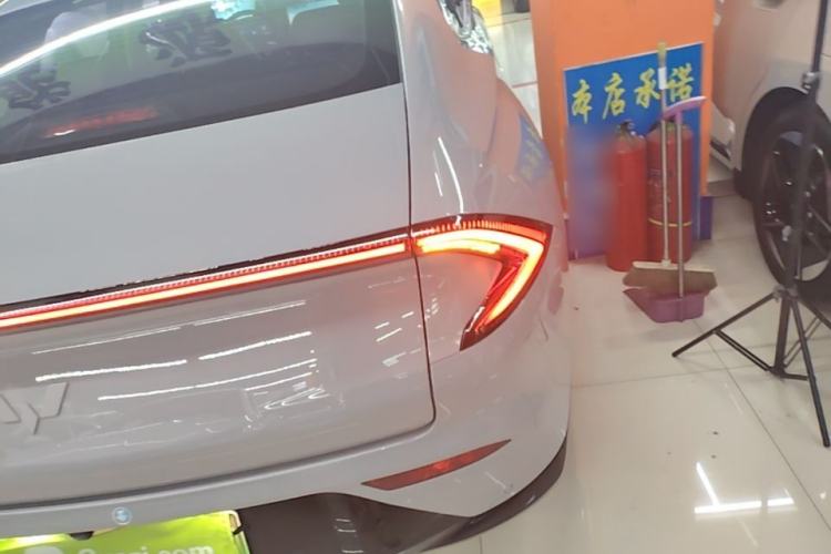 Used Wuling Xingguang 2024 Co-Creation Edition 510 Advanced Model Right Rear Taillight