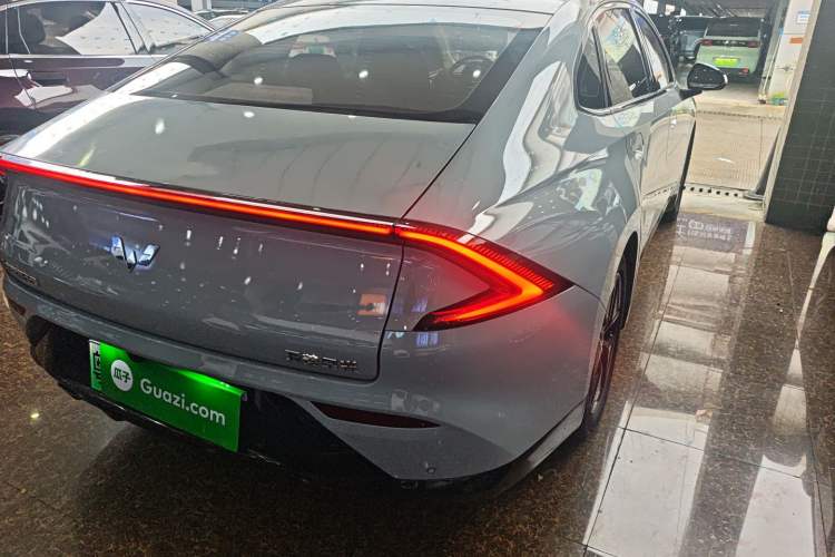 Used Wuling Xingguang 2024 Co-Creation Edition 510 Advanced Model Right Rear Taillight