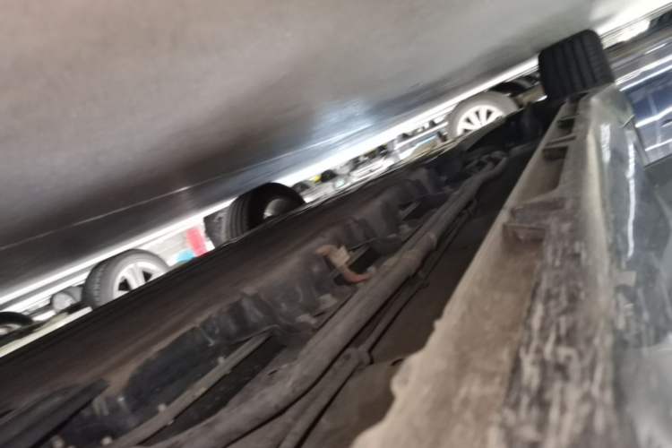 Used Wuling Xingguang 2024 Co-Creation Edition 150 Flagship Model Right Side Sill