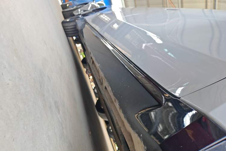 Used Wuling Xingguang 2024 Co-Creation Edition 510 Advanced Model Right Side Sill