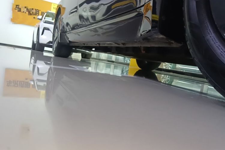 Used Wuling Xingguang 2024 Co-creation Edition 150 Standard Model Right Side Sill