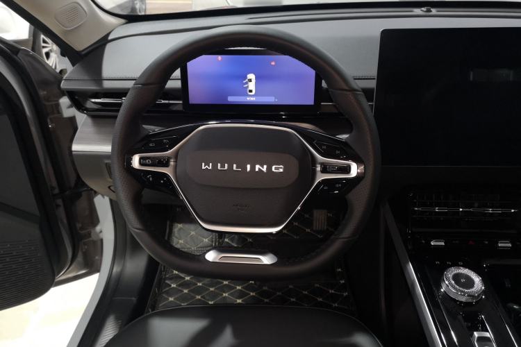 Used Wuling Xingguang 2024 Co-Creation Edition 510 Advanced Model Steering Wheel