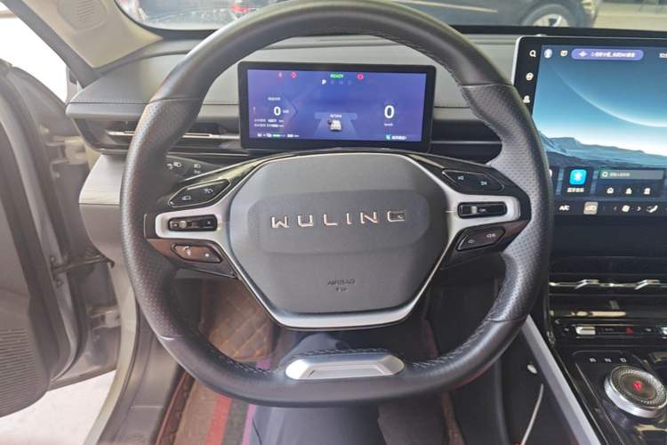 Used Wuling Xingguang 2024 Co-Creation Edition 510 Advanced Model Steering Wheel