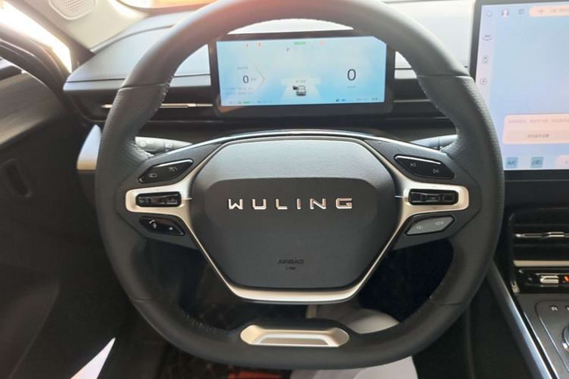 Used Wuling Xingguang 2024 Co-Creation Edition 150 Advanced Model Steering Wheel