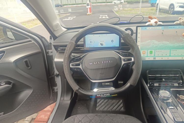Used Wuling Xingguang 2024 Co-Creation Edition 510 Advanced Model Steering Wheel