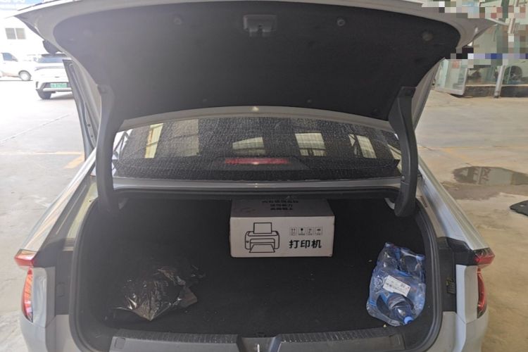 Used Wuling Xingguang 2024 Co-Creation Edition 510 Advanced Model Trunk