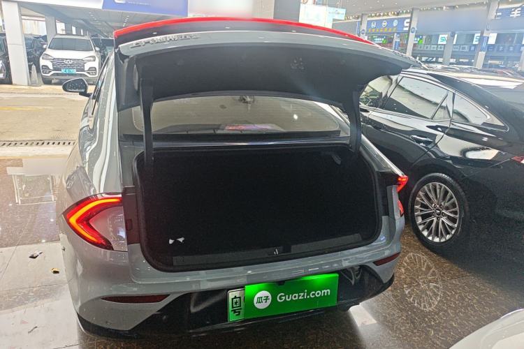 Used Wuling Xingguang 2024 Co-Creation Edition 510 Advanced Model Trunk