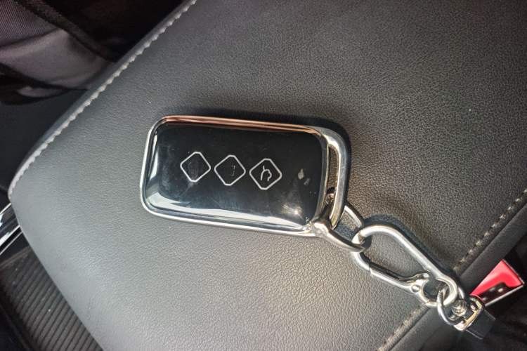 Used Wuling Xingguang 2024 Co-Creation Edition 510 Advanced Model Vehicle Key