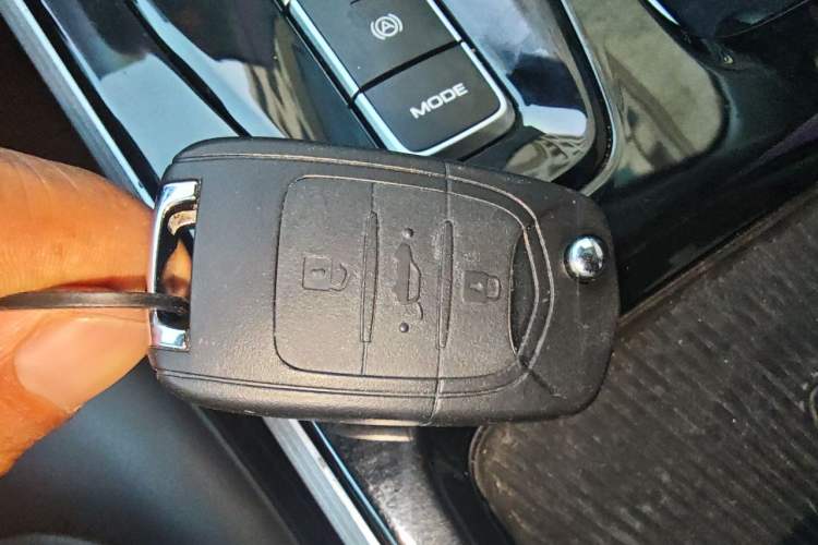 Used Wuling Xingguang 2024 Co-Creation Edition 510 Advanced Model Vehicle Key