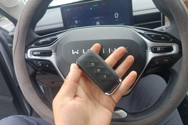 Used Wuling Xingguang 2024 Co-Creation Edition 510 Advanced Model Vehicle Key