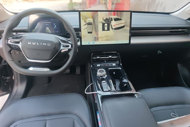 Used Wuling Xingguang 2024 Co-Creation Edition 70 Standard Model Center Console