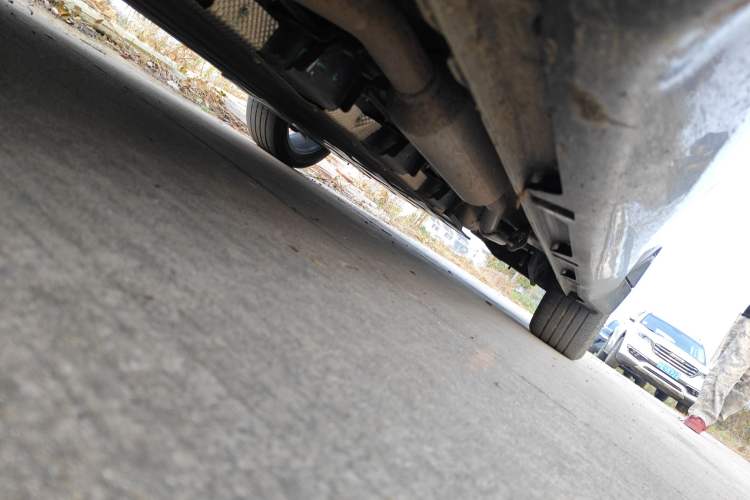 Used Wuling Xingguang 2024 Co-Creation Edition 150 Flagship Model Chassis Front Left