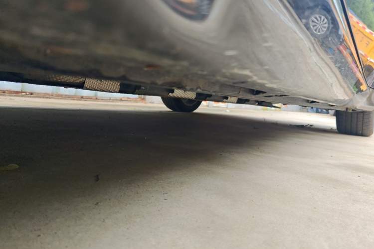 Used Wuling Xingguang 2024 Co-Creation Edition 150 Flagship Model Chassis Front Left