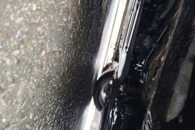 Used Wuling Xingguang 2024 Co-creation Edition 150 Standard Model Chassis Front Right