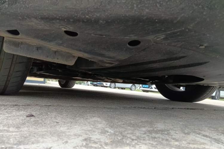 Used Wuling Xingguang 2024 Co-creation Edition 150 Standard Model Chassis Front Right