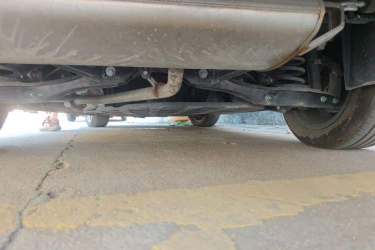 Used Wuling Xingguang 2024 Co-Creation Edition 70 Standard Model Chassis Rear