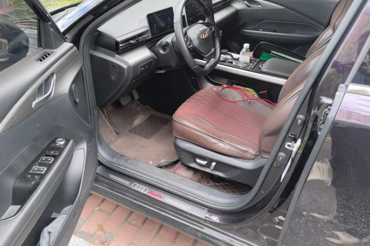 Used Wuling Xingguang 2024 Co-Creation Edition 150 Flagship Model Driver Seat