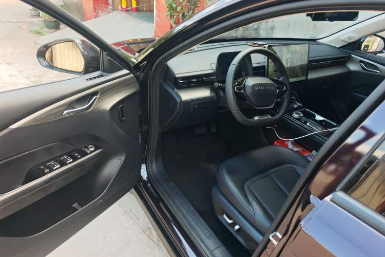Used Wuling Xingguang 2024 Co-Creation Edition 70 Standard Model Driver Seat