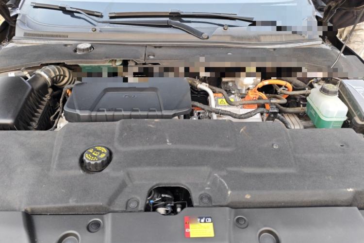 Used Wuling Xingguang 2024 Co-Creation Edition 150 Flagship Model Engine Bay