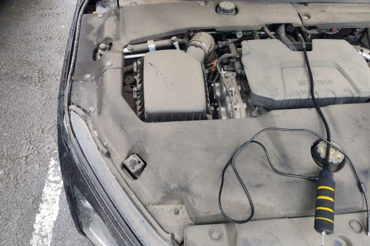 Used Wuling Xingguang 2024 Co-creation Edition 150 Standard Model Engine Bay Right