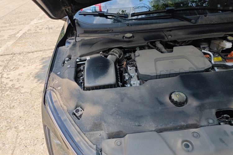 Used Wuling Xingguang 2024 Co-Creation Edition 150 Flagship Model Engine Bay Right