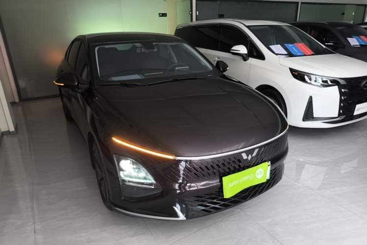 Used Wuling Xingguang 2024 Co-creation Edition 150 Standard Model Front Right 45 Deg
