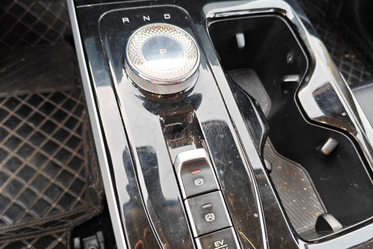 Used Wuling Xingguang 2024 Co-Creation Edition 150 Flagship Model Gear Lever