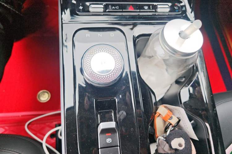 Used Wuling Xingguang 2024 Co-Creation Edition 150 Flagship Model Gear Lever