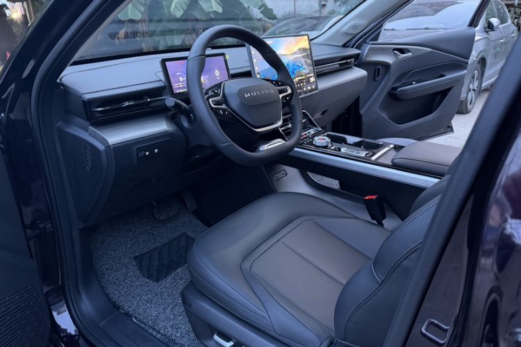 Used Wuling Xingguang 2024 Co-Creation Edition 150 Flagship Model Interior 6
