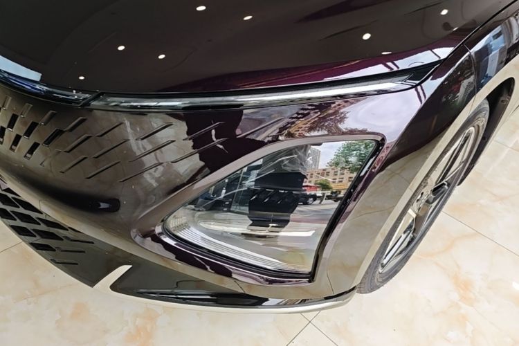 Used Wuling Xingguang 2024 Co-Creation Edition 150 Flagship Model Left Front Headlight