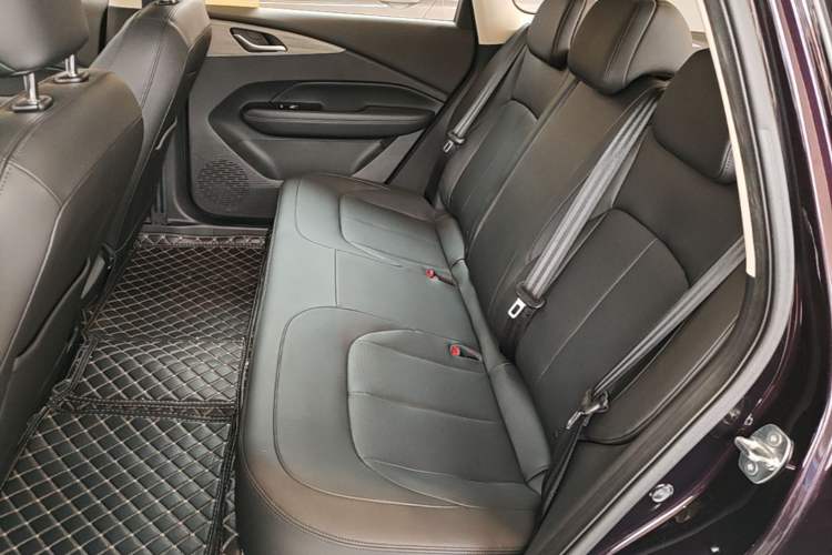 Used Wuling Xingguang 2024 Co-Creation Edition 150 Flagship Model Left Rear Seat