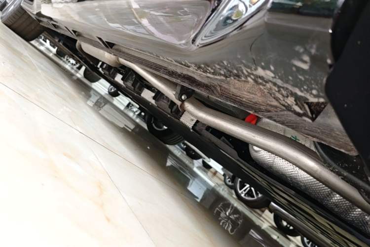 Used Wuling Xingguang 2024 Co-Creation Edition 150 Flagship Model Left Side Sill