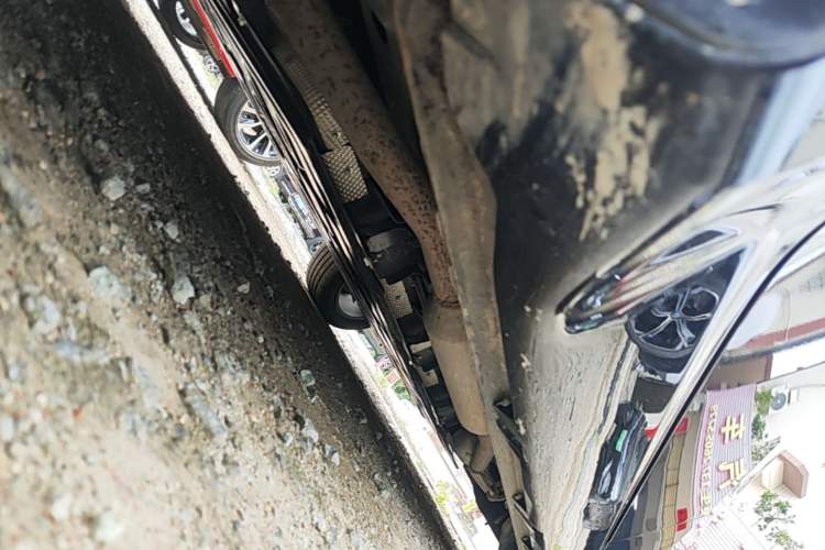 Used Wuling Xingguang 2024 Co-Creation Edition 150 Flagship Model Left Side Sill