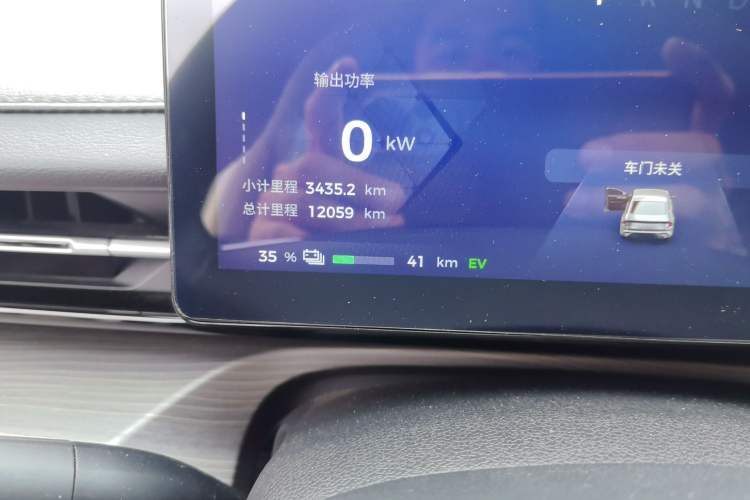 Used Wuling Xingguang 2024 Co-Creation Edition 150 Flagship Model Odometer Close Up