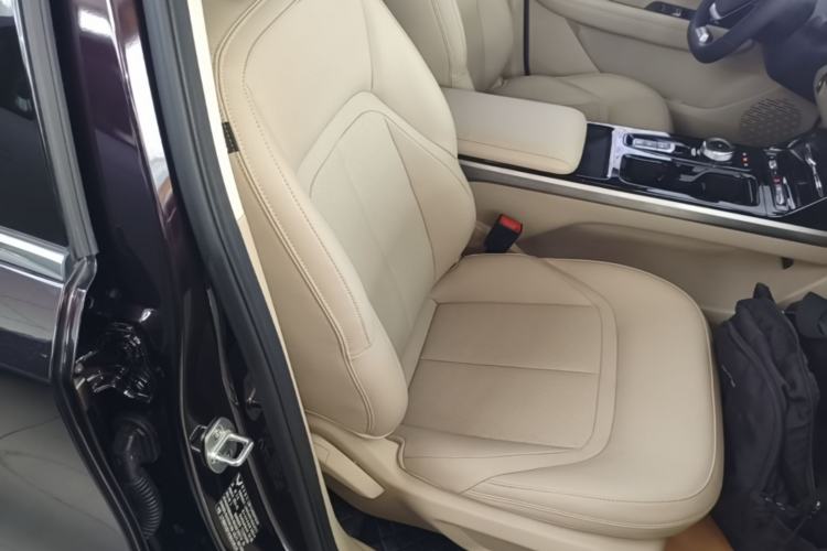 Used Wuling Xingguang 2024 Co-Creation Edition 150 Advanced Model Right Front Seat