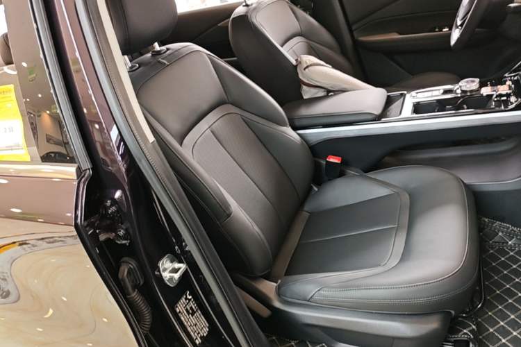 Used Wuling Xingguang 2024 Co-Creation Edition 150 Flagship Model Right Front Seat