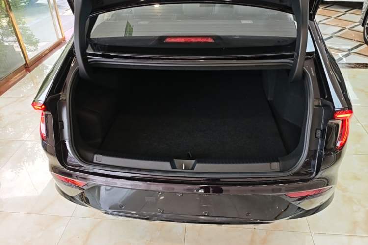 Used Wuling Xingguang 2024 Co-Creation Edition 150 Flagship Model Trunk