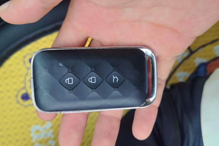 Used Wuling Xingguang 2024 Co-Creation Edition 150 Flagship Model Vehicle Key