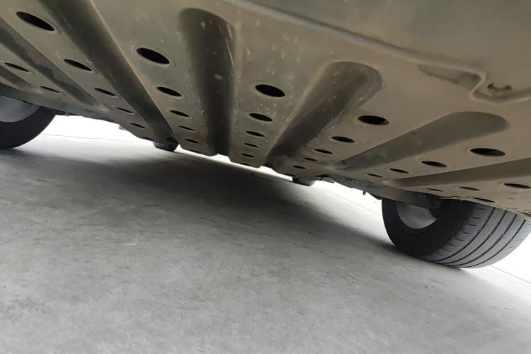 Used Wuling Xingguang 2024 Co-Creation Edition 510 Advanced Model Chassis Rear