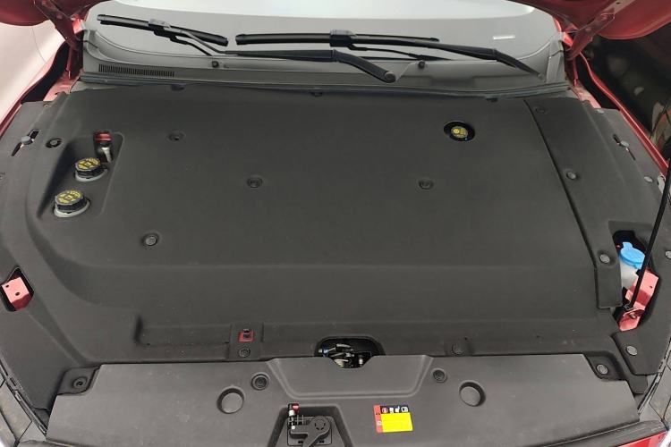Used Wuling Xingguang 2024 Co-Creation Edition 510 Advanced Model Engine Bay