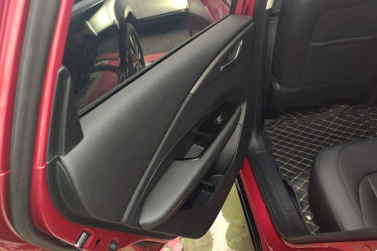 Used Wuling Xingguang 2024 Co-Creation Edition 510 Advanced Model Left Rear Door Interior