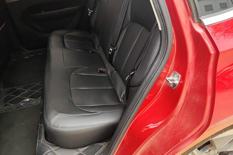 Used Wuling Xingguang 2024 Co-Creation Edition 510 Advanced Model Left Rear Seat