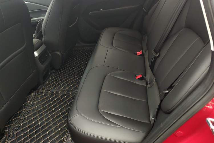 Used Wuling Xingguang 2024 Co-Creation Edition 510 Advanced Model Left Rear Seat