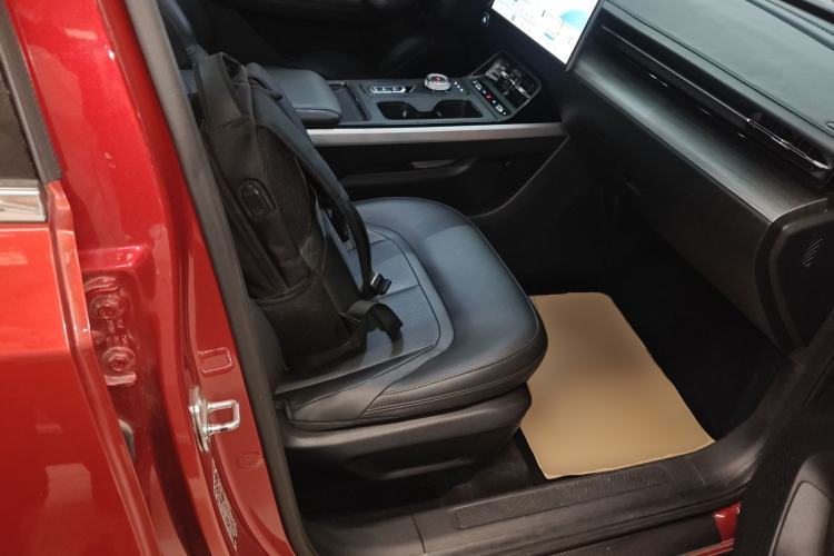 Used Wuling Xingguang 2024 Co-Creation Edition 510 Advanced Model Right Front Seat
