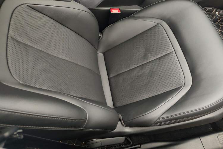 Used Wuling Xingguang 2024 Co-Creation Edition 510 Advanced Model Right Front Seat
